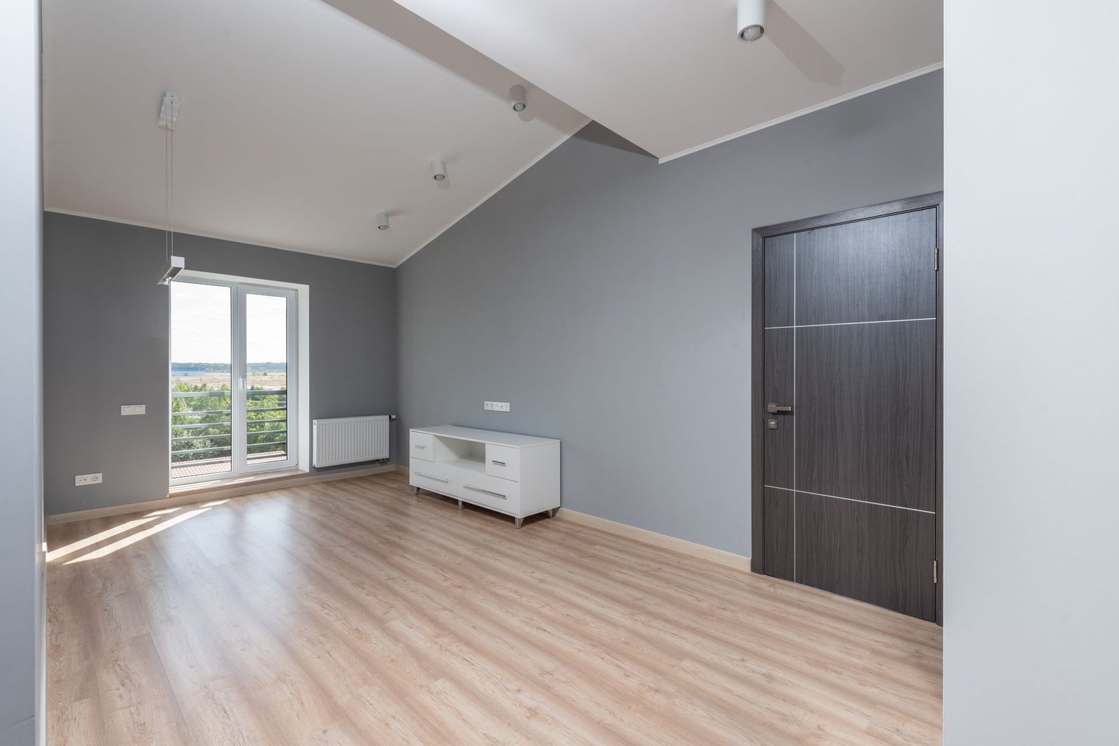 Empty apartment living room cleaned between tenancies